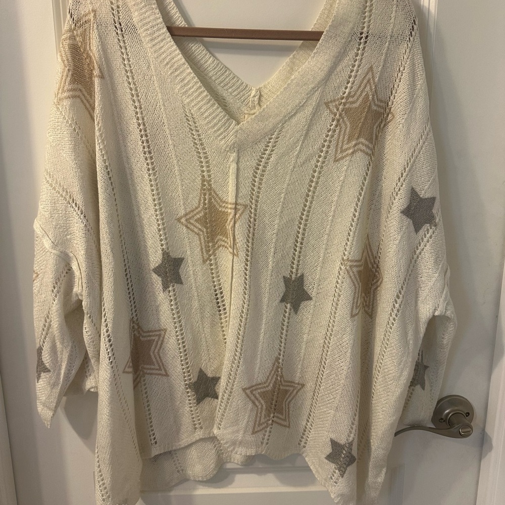 POL Vneck star sweater, size L